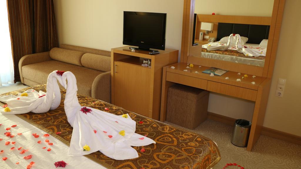 Adrina Termal Health & Spa Hotel Gure Bagian luar foto